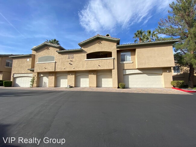 Building Photo - 3 br, 2 bath House - 8716 Red Rio Drive #103