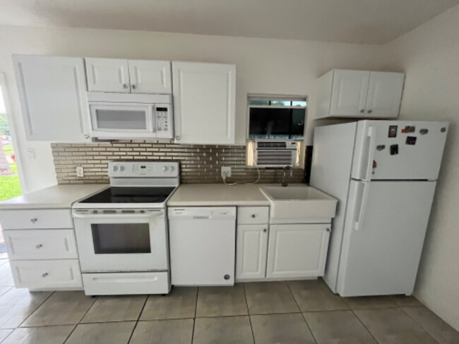 Foto del edificio - 10331 Buena Park Dr