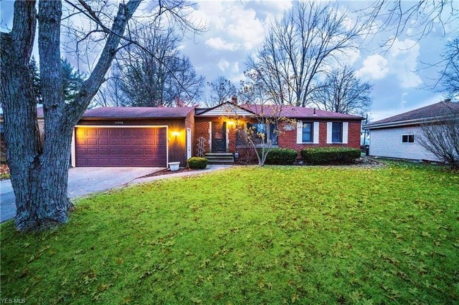 Building Photo - 37936 Caroline Dr