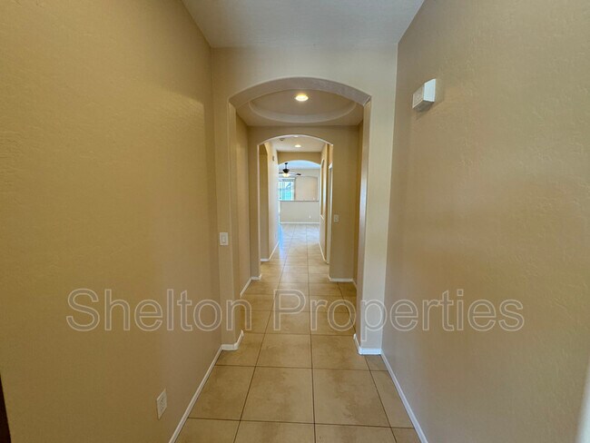 Foto del edificio - 13255 N 153rd Ln