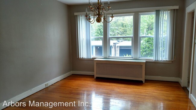 Foto del edificio - 3 br, 1 bath House - 5533 BARTLETT STREET