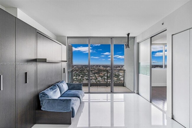 Foto del edificio - 92 SW 3rd St