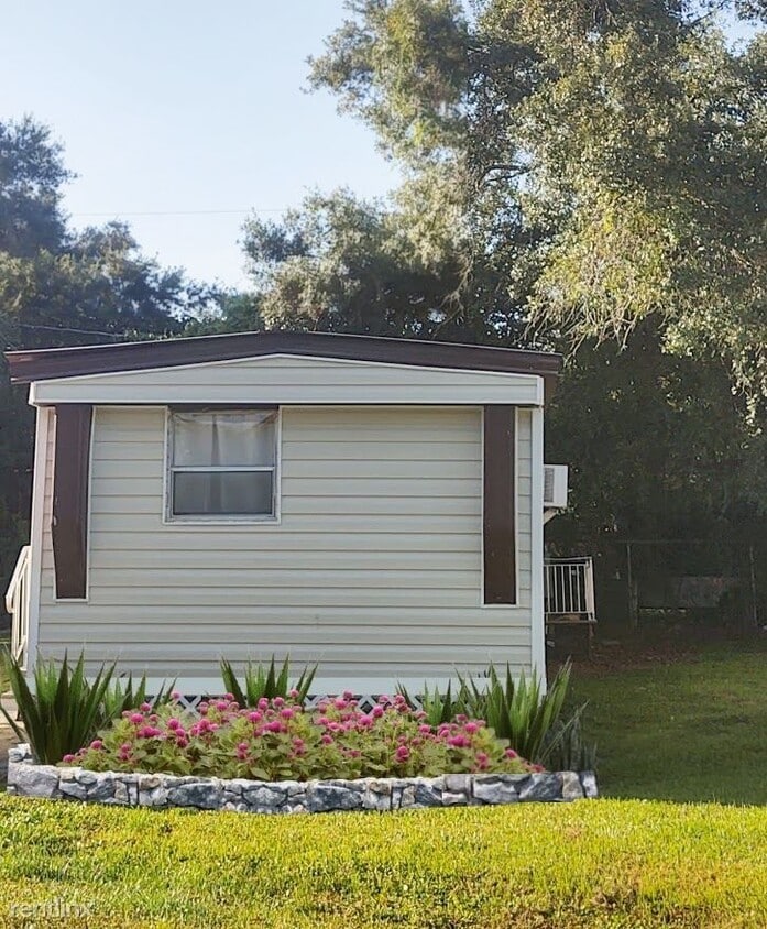 Building Photo - 1 br, 1 bath Mobile Home - Glennwood and J...
