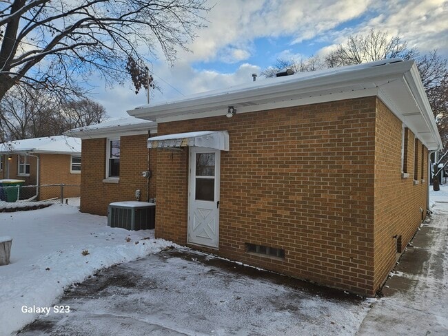 Building Photo - 1168 Reed St