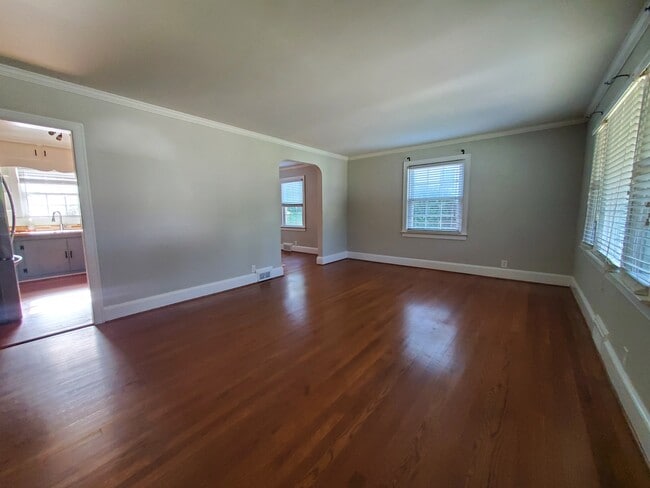 Foto del edificio - 810 Bellview St