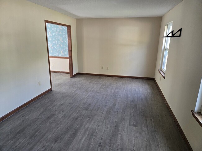 Foto del edificio - 1512 Tara Ct