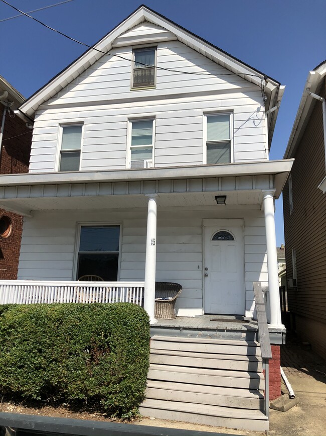 Building Photo - 15 Delafield St
