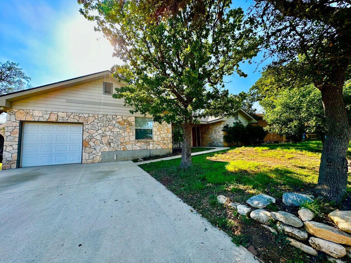 Primary Photo - 3 Bedroom on Patriot