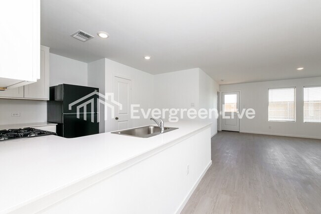 Foto del edificio - 12516 Huntington Rdg Wy