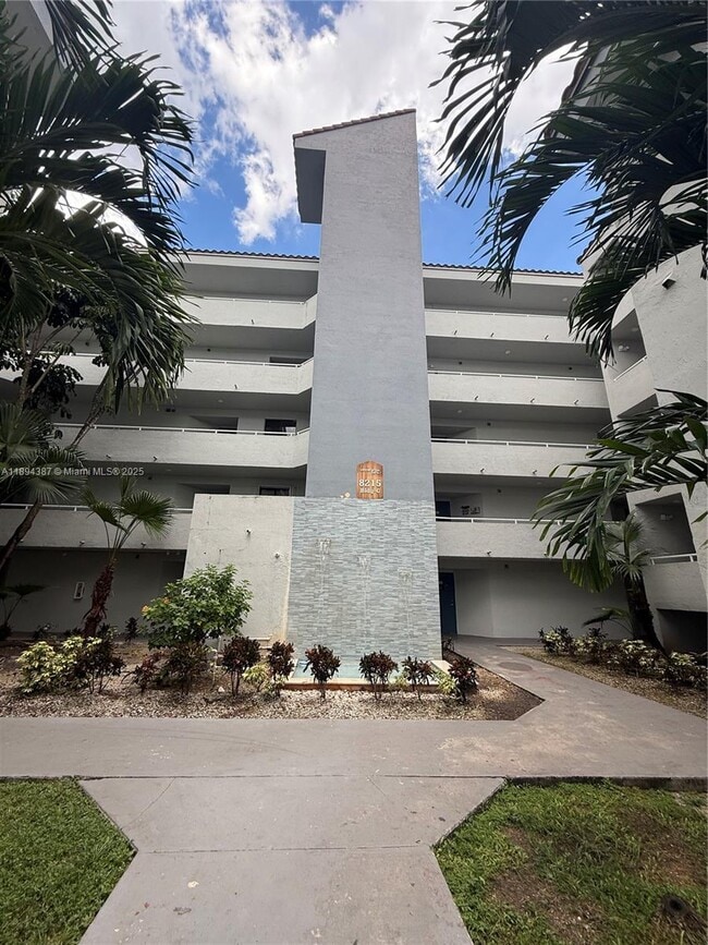 Building Photo - 8215 SW 152nd Ave
