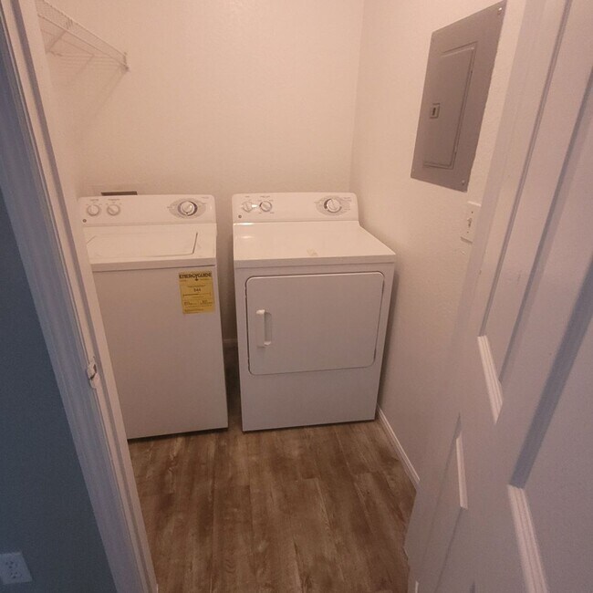 Building Photo - 1 Bedroom 1 Bathroom Condo in Orlando for ...