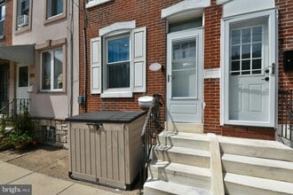 Building Photo - 3120 Almond St