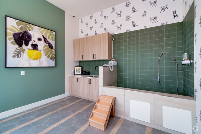 Pet Wash - Atlas Grand Palms