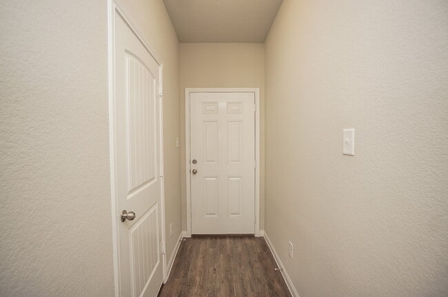 Building Photo - 3331 Rosselli Brush Dr