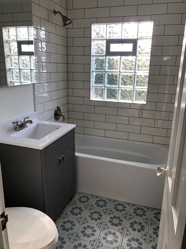 Foto del edificio - 10641 S Artesian Ave