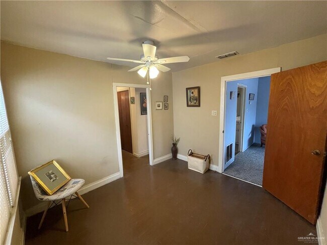 Foto del edificio - 207 W Clark Ave