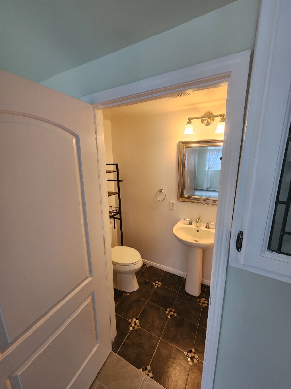 Building Photo - 3815 Gundry Ave