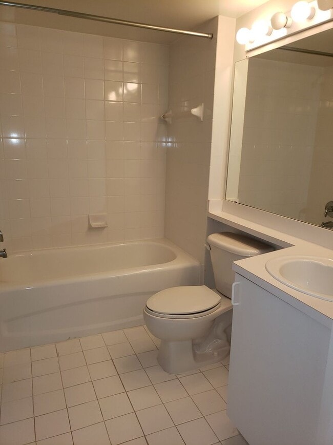 Foto del edificio - 2Bedroom, 2 Bath  in Laguana