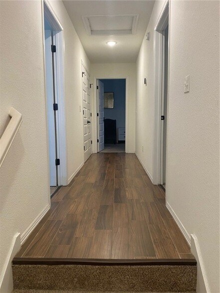 Building Photo - 1299 N Sicily Ln