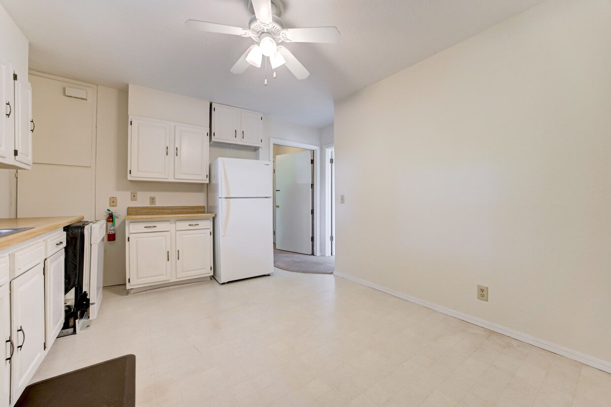 Foto principal - 602 S Flood Ave