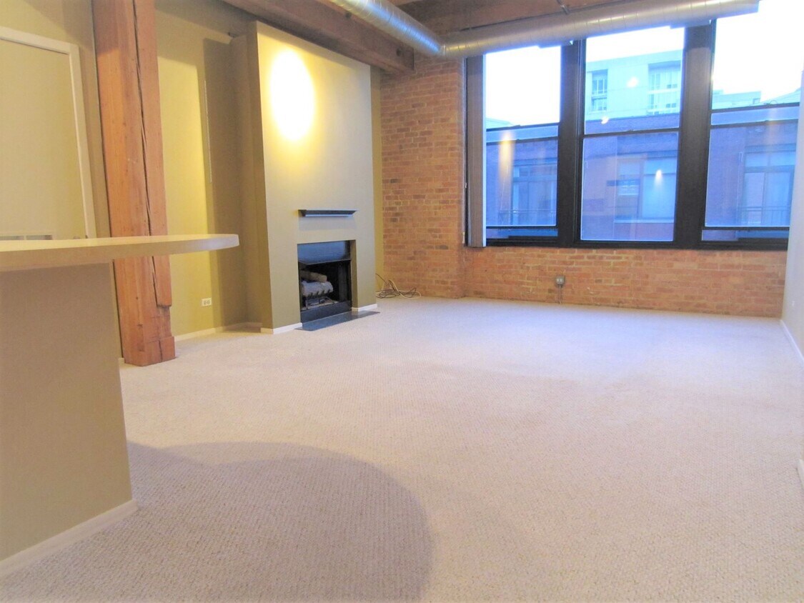 Foto principal - 728 W Jackson Blvd
