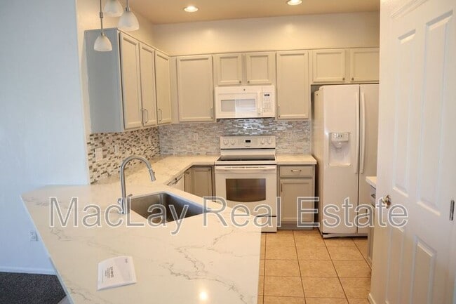 Foto del edificio - 11370 W Farm Village Dr