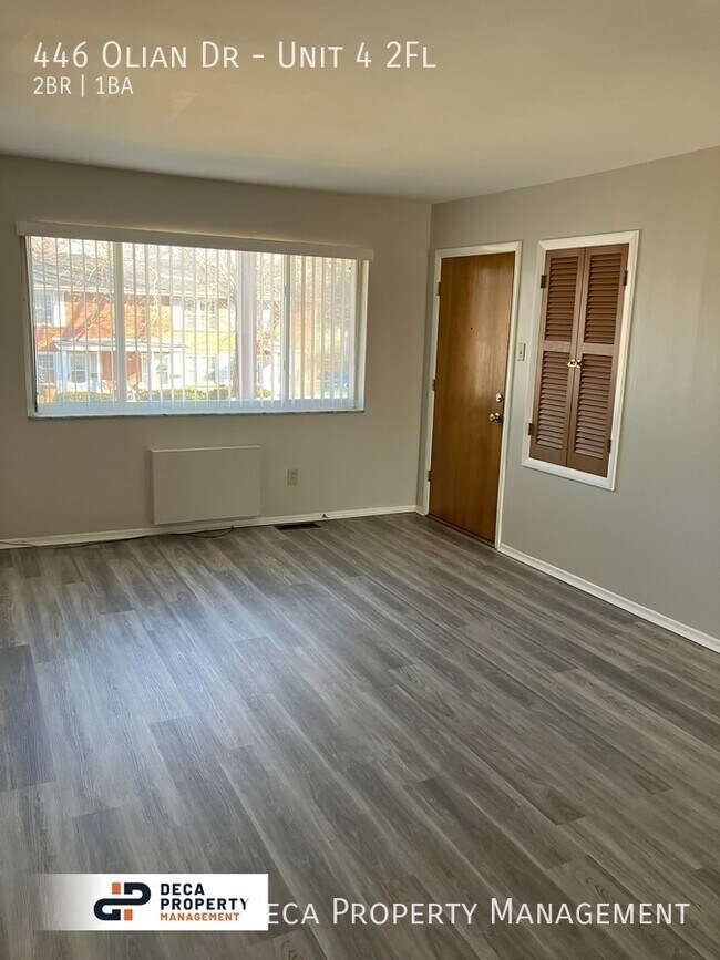 Building Photo - 2 Bedroom Apartment