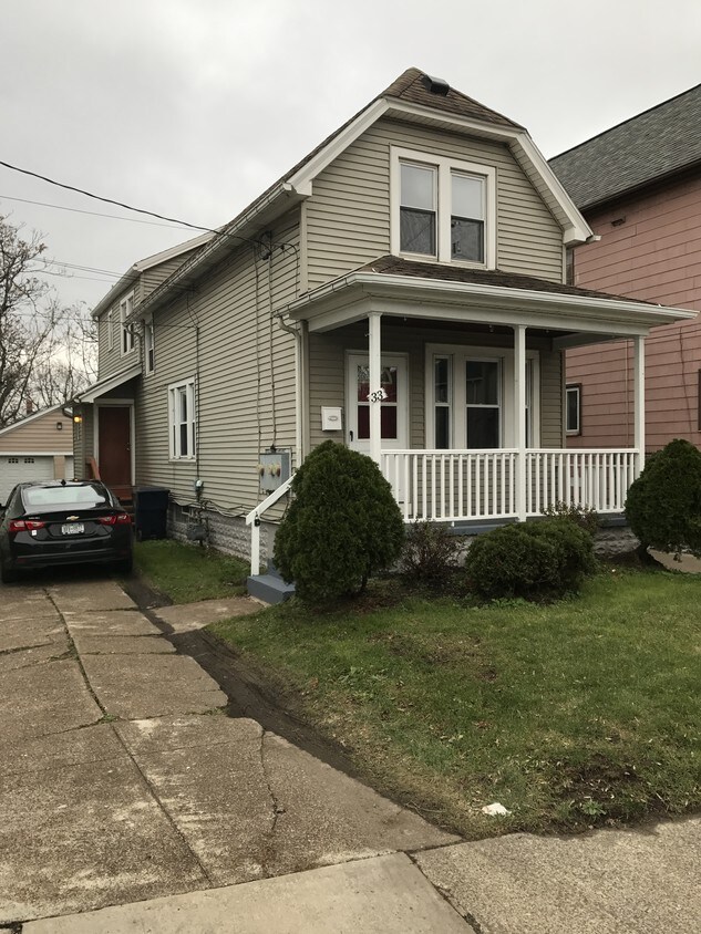 Primary Photo - 33 Caldwell Pl