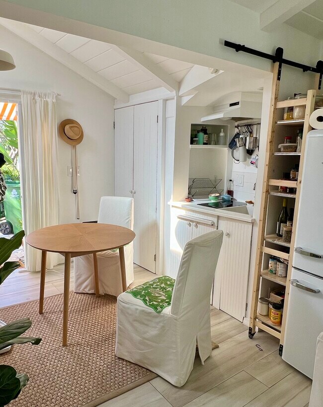 Foto del edificio - 13552 Rand Dr