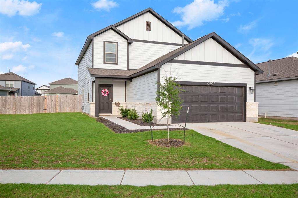 Foto principal - 6807 Tiznow Ln