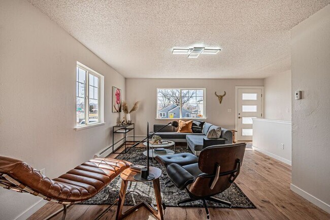 Foto del edificio - 3078 S Delaware St