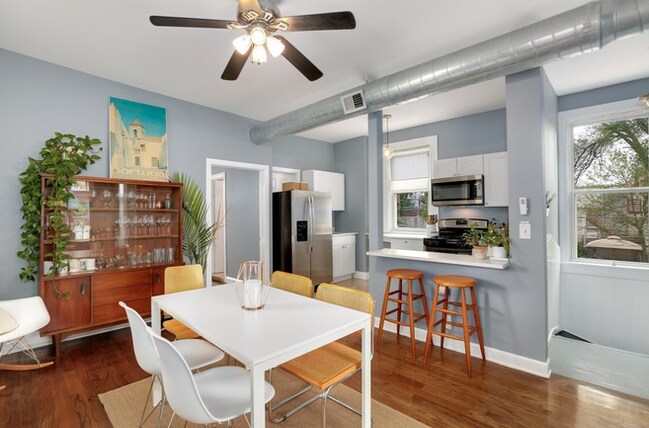 Foto del edificio - 1514 N Maplewood Ave