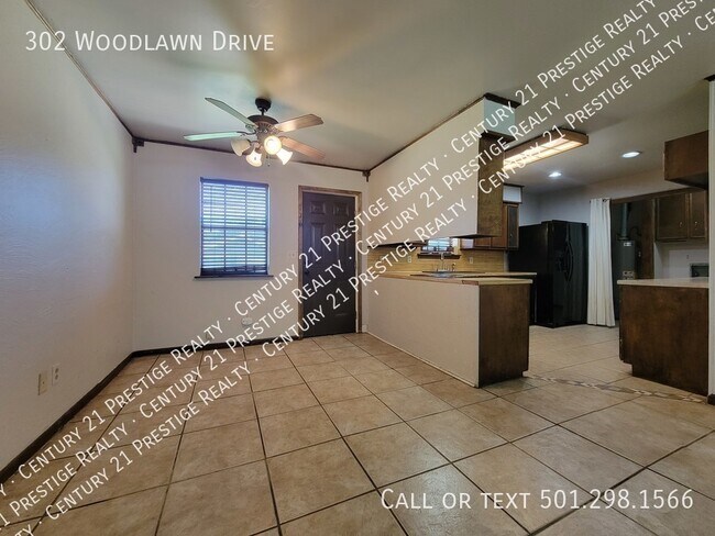 Foto del edificio - 302 Woodlawn Dr