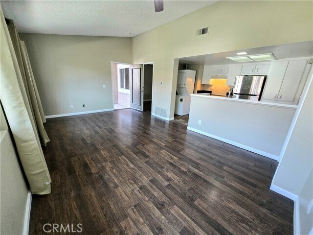 Foto del edificio - 3645 Country Oaks Loop