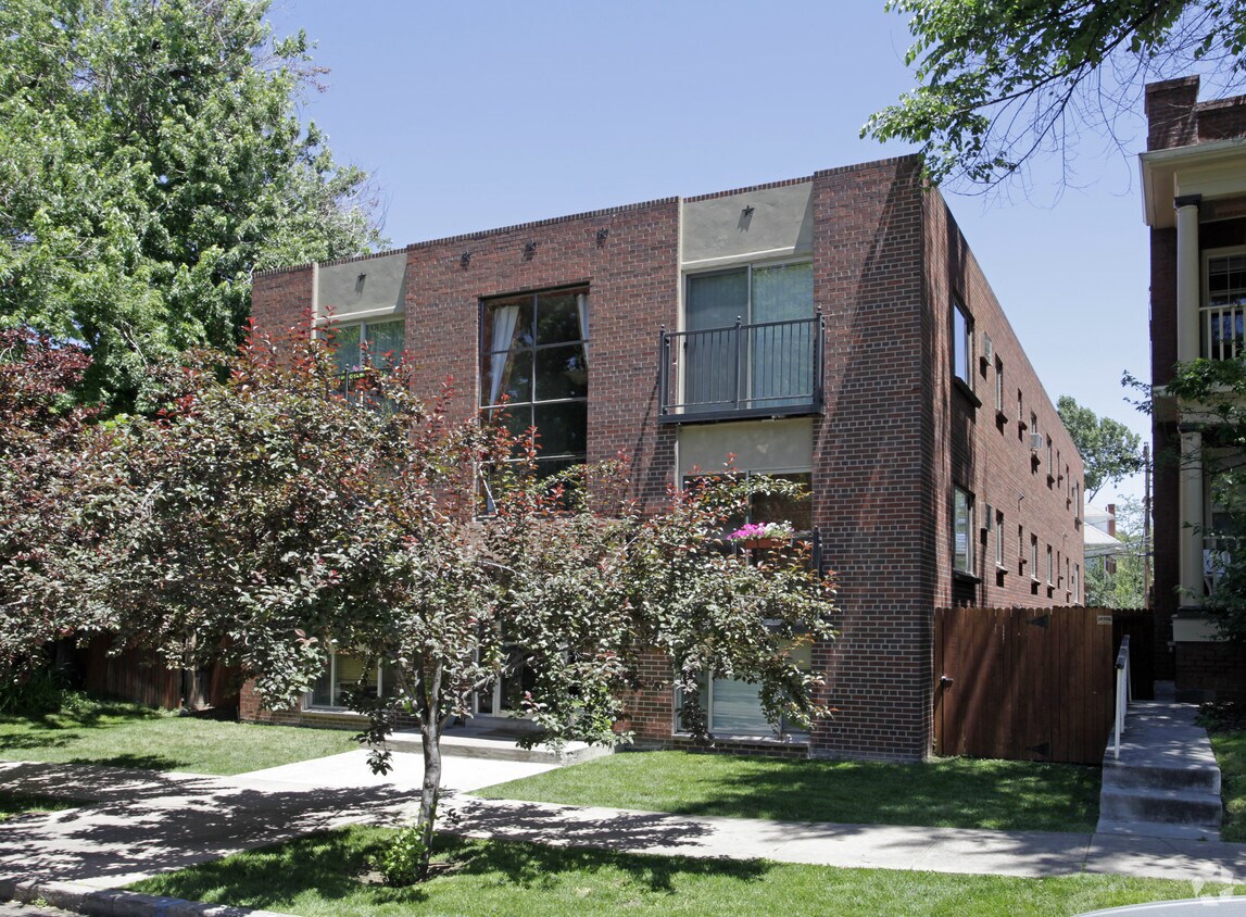 Primary Photo - 1330 Elizabeth St