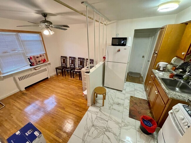 Foto del edificio - 961 Neill Ave