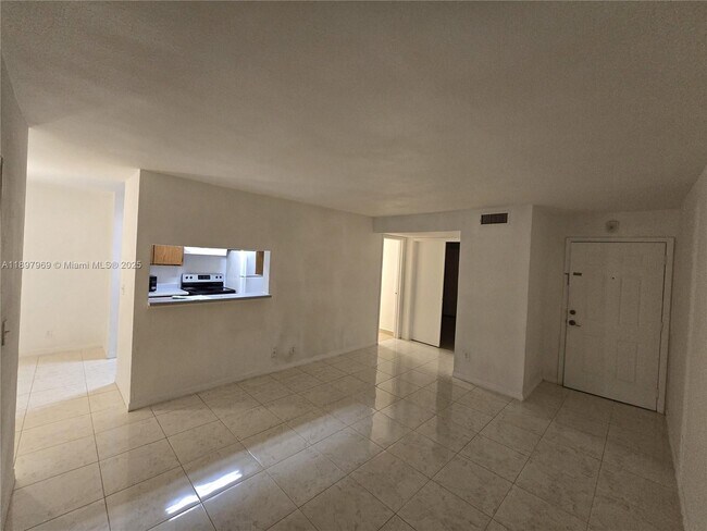 Foto del edificio - 4040 NW 87th Ave