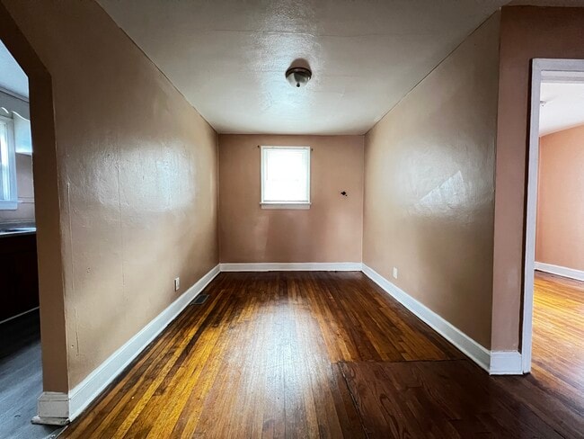 Foto del edificio - 728 Harrison Ave NW