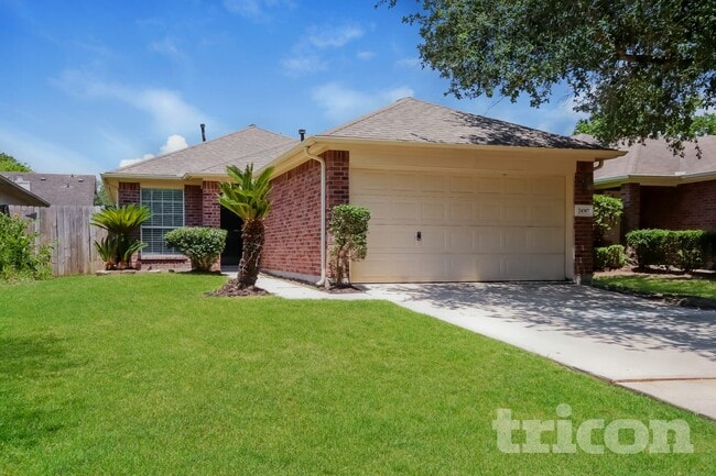 Building Photo - 24307 Hard Wood Dr