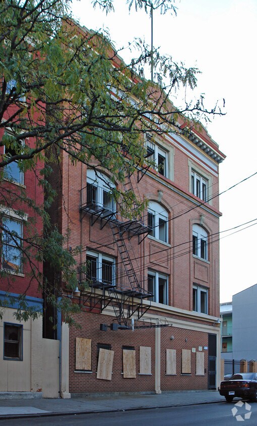 Building Photo - 1616 Race St