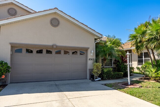 Foto del edificio - "Charming Englewood Gem: 2 Beds, 2 Baths in Oyster Creek Gated Golf Community