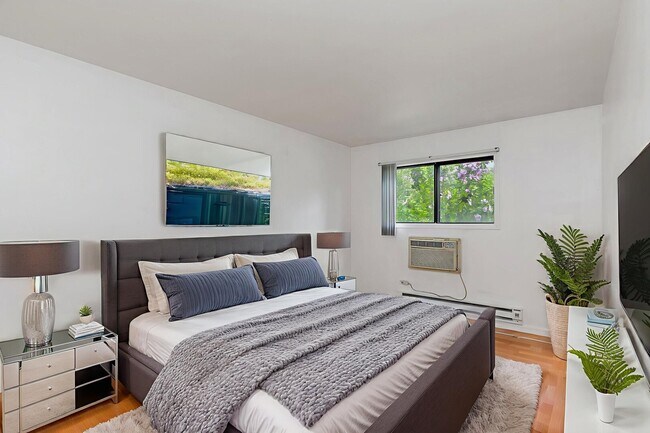 Foto del edificio - 522 E Spruce Dr