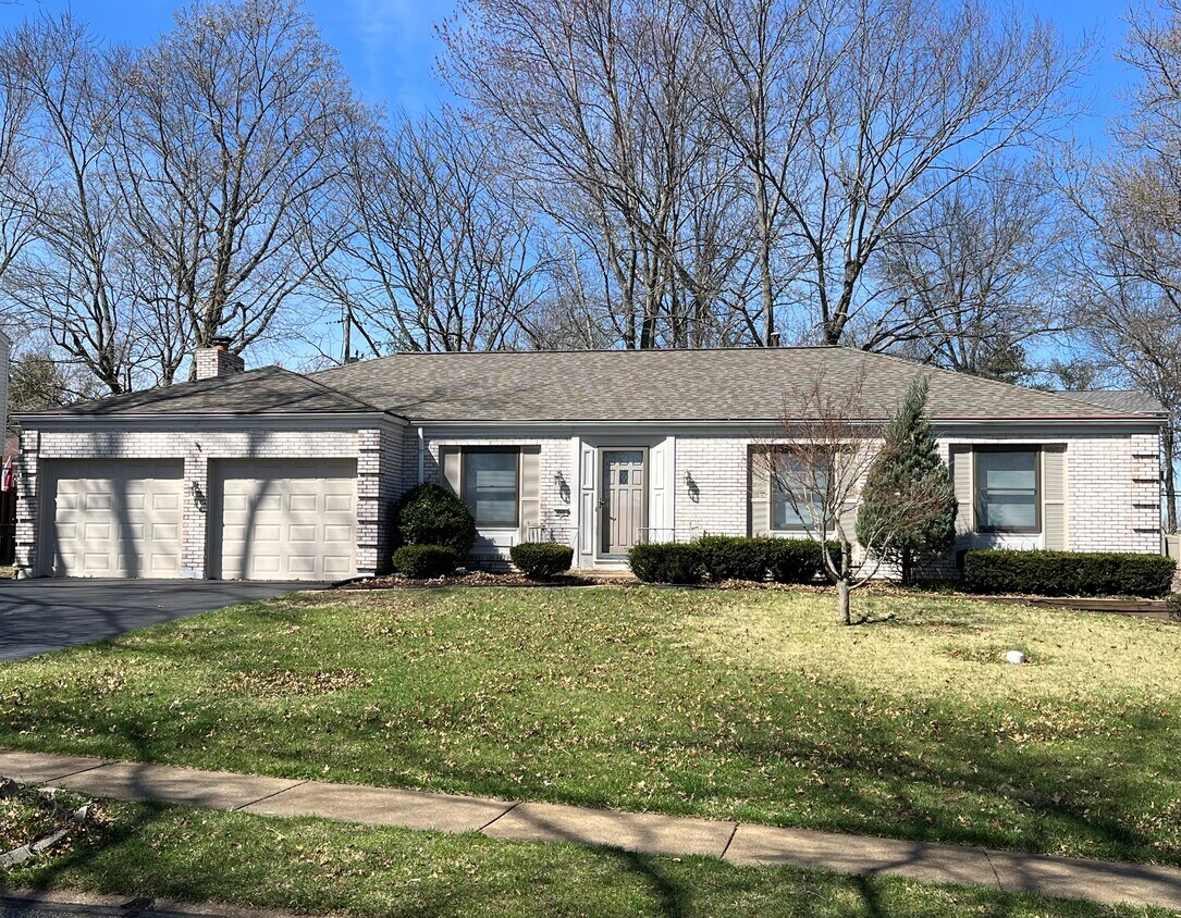 243 Towercliffe Dr, Ballwin, MO 63021 House Rental in Ballwin, MO