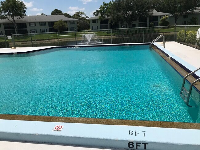 Foto del edificio - 801 Sabal Ridge Cir