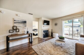 Salishan Apartments photo'