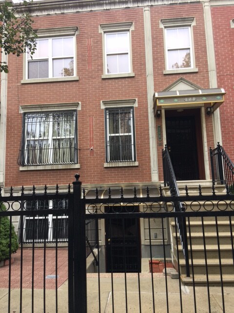 house - 208 Eldert St