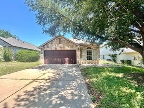 Building Photo - 1606 Sundance Dr