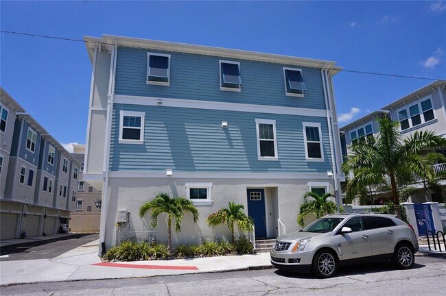 Foto del edificio - 813 Burlington Ave N