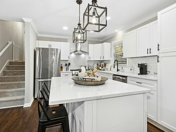Building Photo - Build Equity While Leasing - Lease and Own...