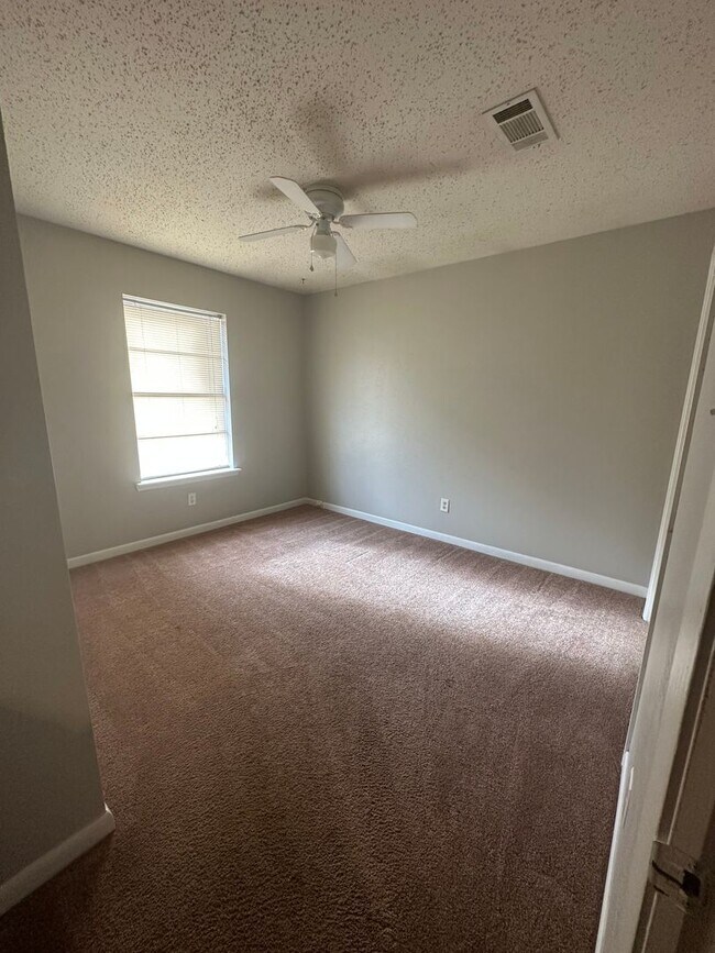 Foto del edificio - Cute Two Bedroom Townhouse in Bossier